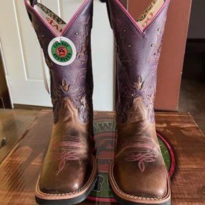 Brand New Never Worn Laredo boots size 8
